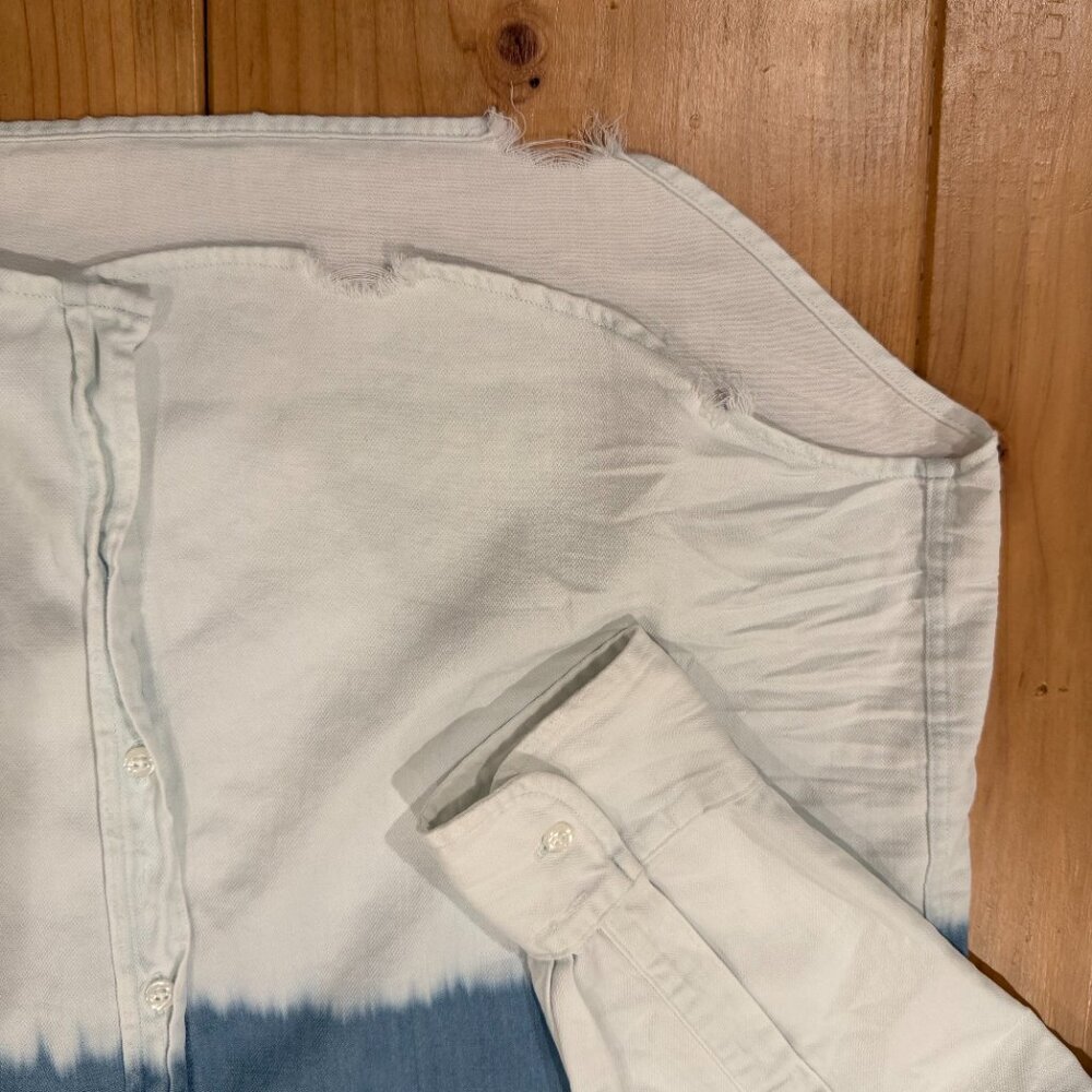 Frank & Eileen Dip-Dye Chambray Button-Up Shirt - Size M - Picture 2 of 5